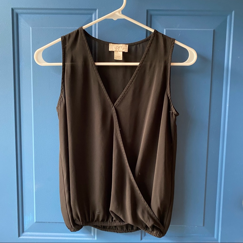 Women’s LOFT Black Sleeveless Blouse